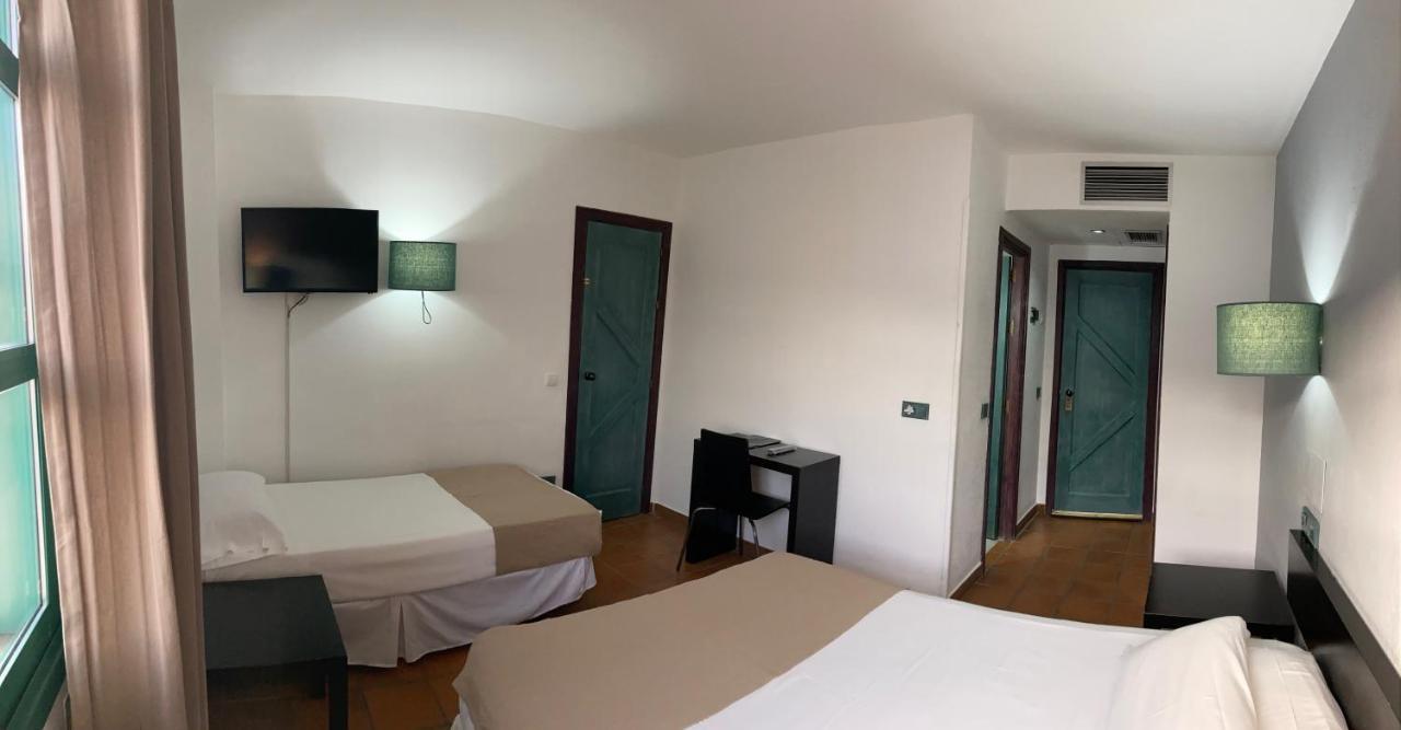 Hotel Алмагро Екстериор снимка