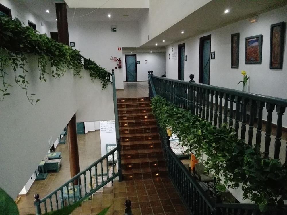 Hotel Алмагро Екстериор снимка