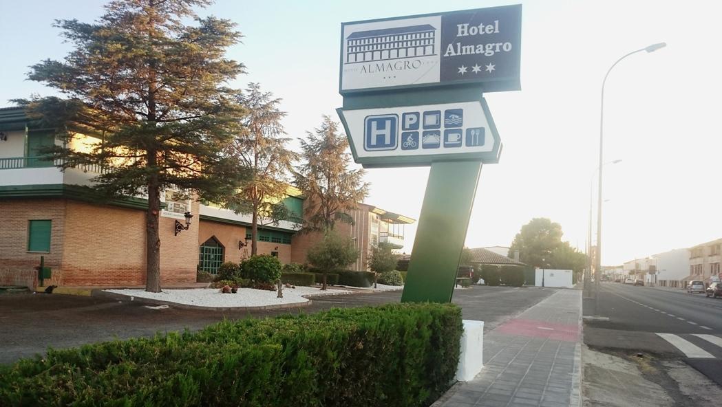 Hotel Алмагро Екстериор снимка