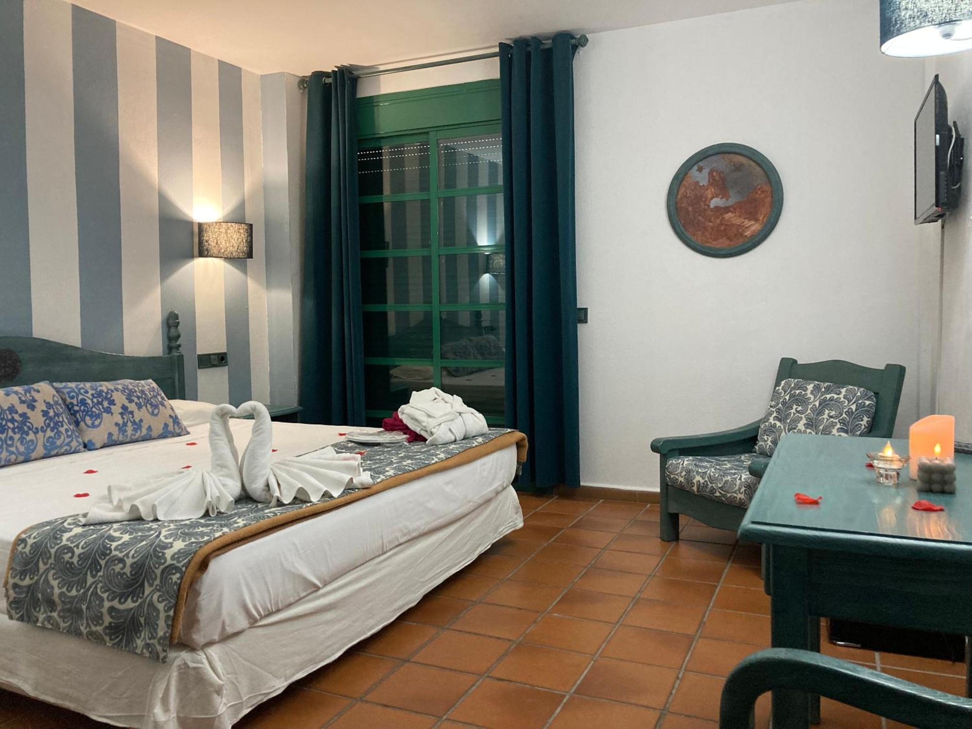Hotel Алмагро Екстериор снимка